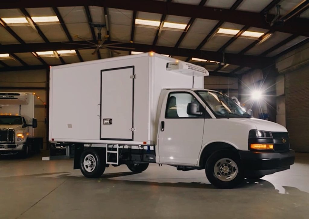 Refrigerated transport truck